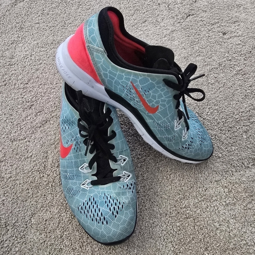 Nike Free 5.0 TR Fit 5 Print Women's Training Shoes Size 6.5 Blue Pink Athletic - Picture 2 of 12
